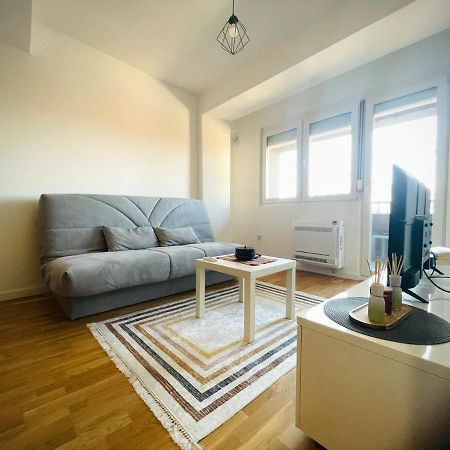 Apartman Nikol 쿠마노보 외부 사진