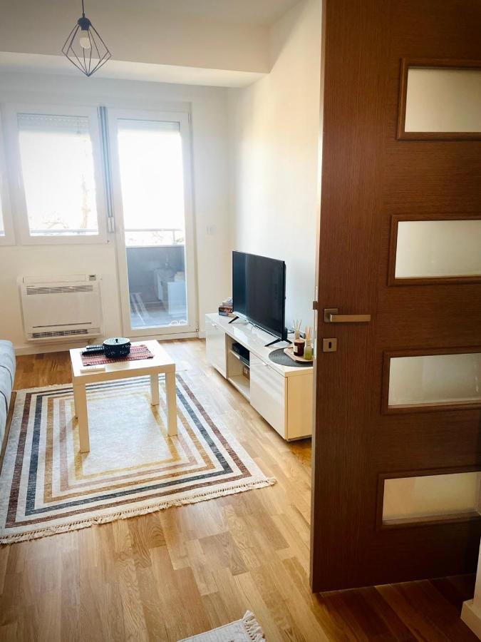 Apartman Nikol 쿠마노보 외부 사진